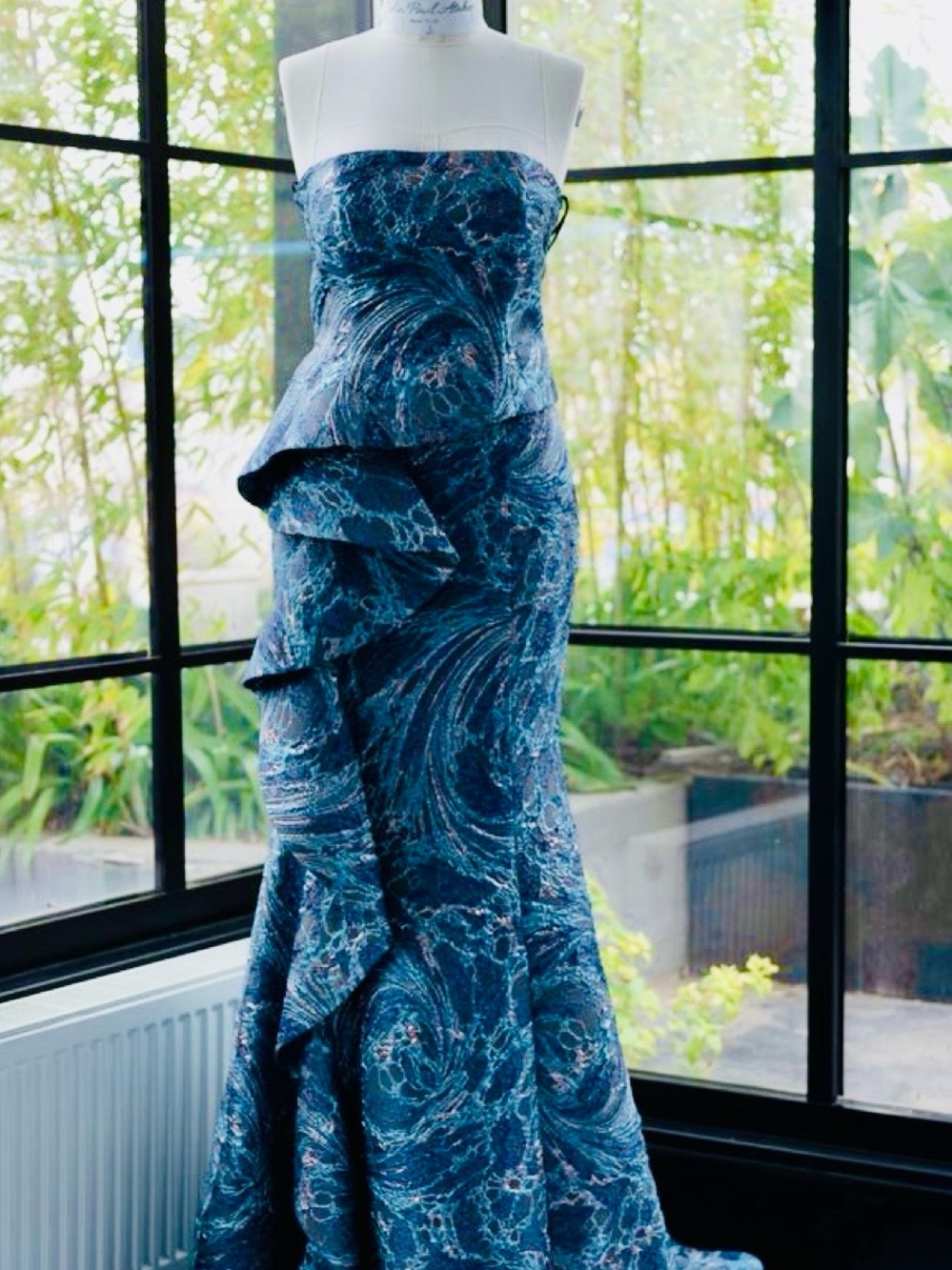 Teri Jon By Rickie Freeman Strapless Blue Metallic Jacquard Ruffle Evening Gown